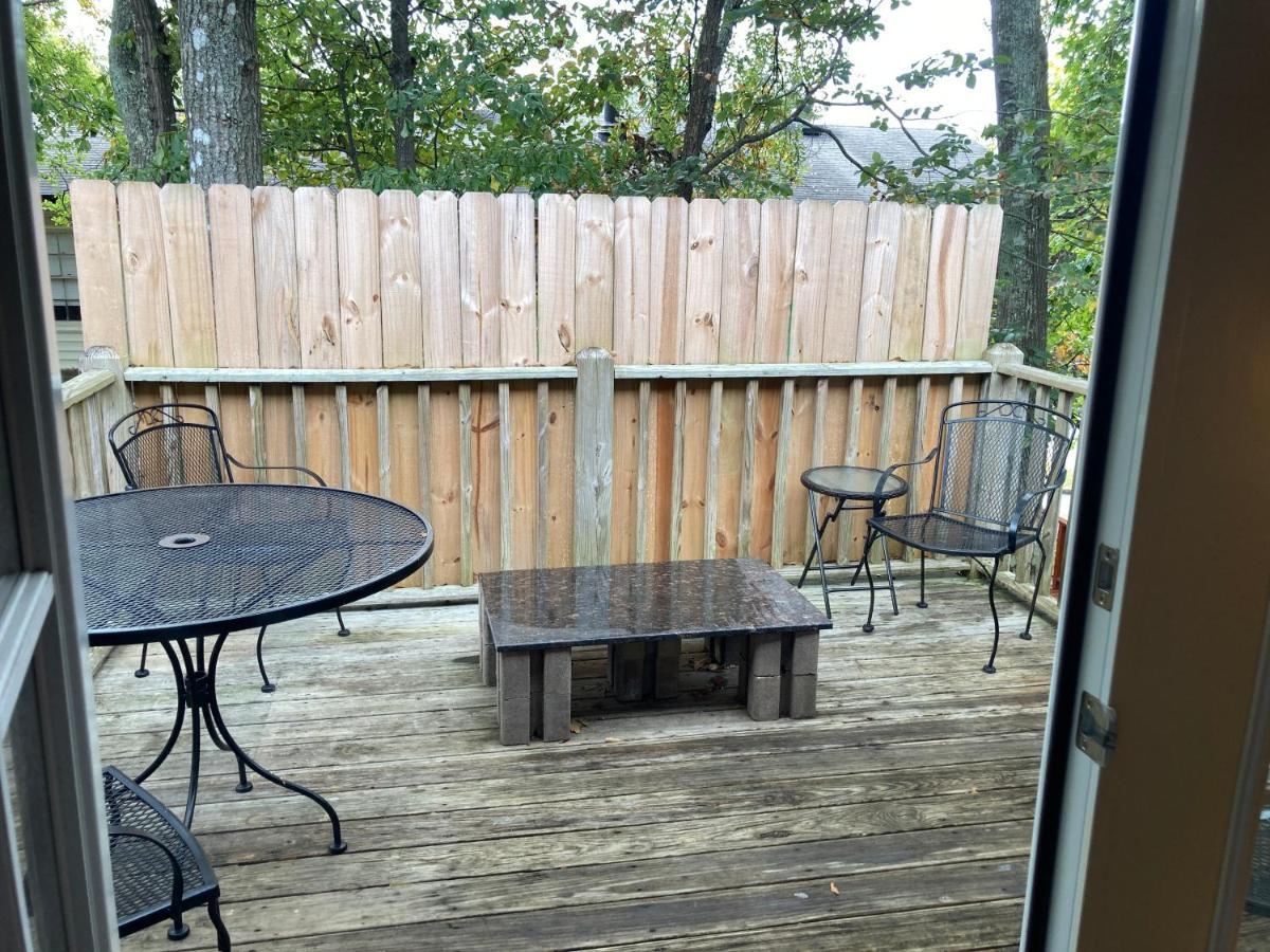 Classic City Condo: Downtown Athens Retreat Exterior photo